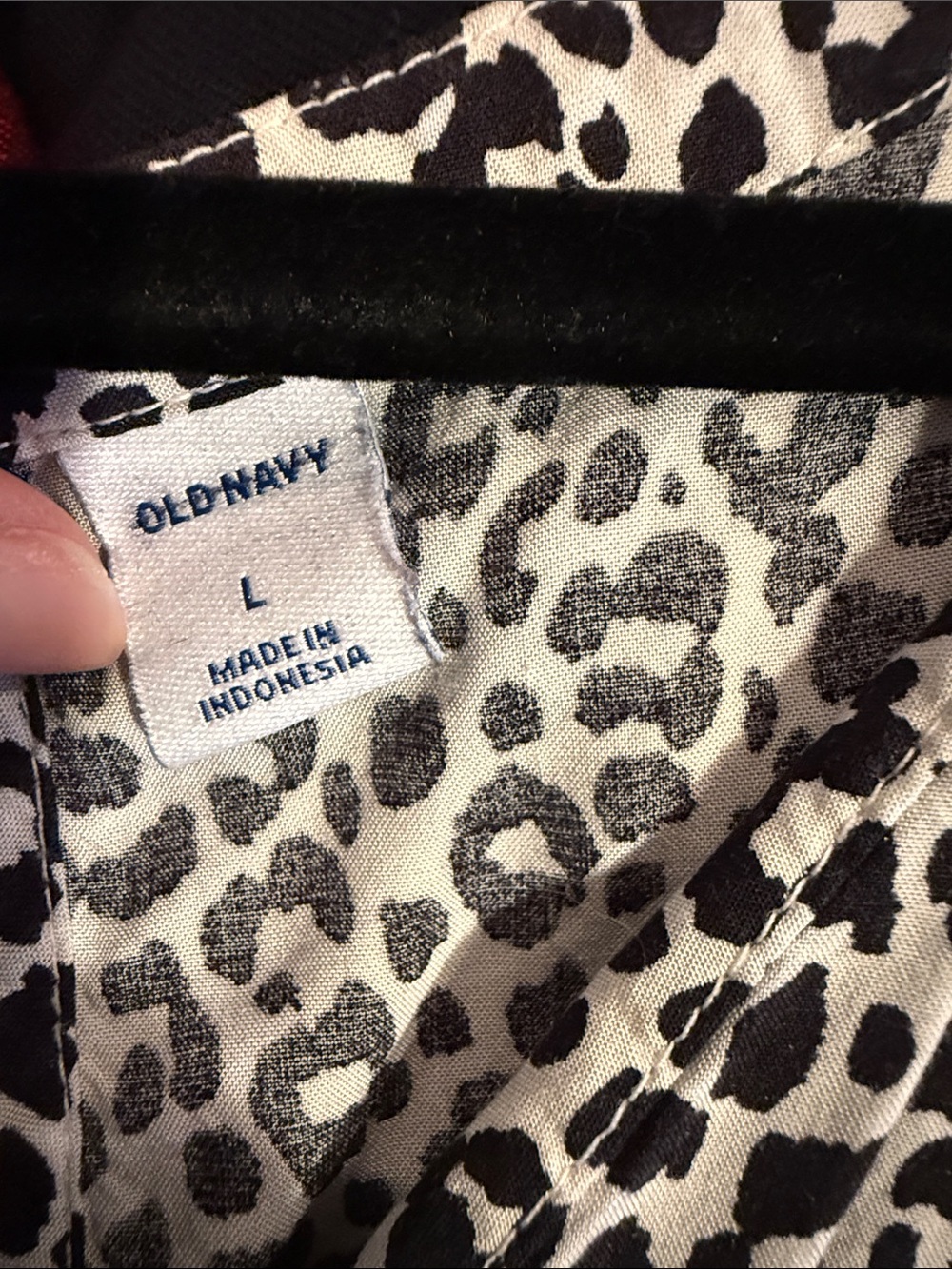 Old Navy Black and White Leopard Print Sleeveless Camisole - Picture 2 of 3